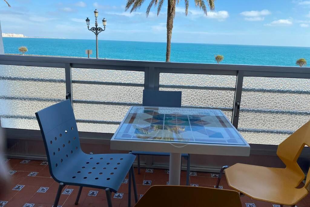 The Traveller`s house Mirador playa la Caleta en Cádiz Apartamento Exterior foto